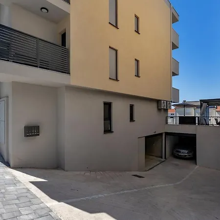 Naris By Makarska Exklusiv Апартаменти